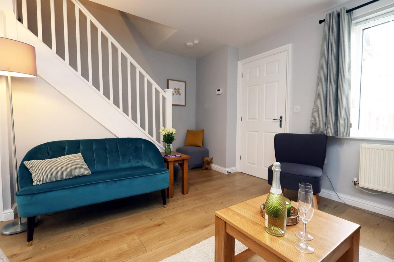 Relaxing 2-Bed Coastal Escape In Port Talbot Apartment Ngoại thất bức ảnh